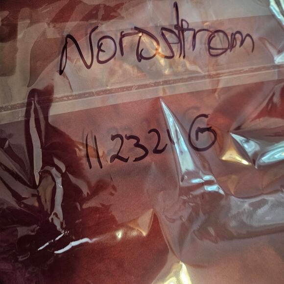 NWOT Nordstrom Maroon Button Up Collared Shirt Sz Small - Picture 14 of 15